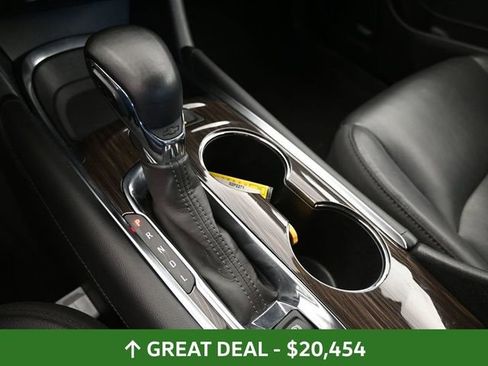 Used 2024 Chevrolet Malibu LT image 25