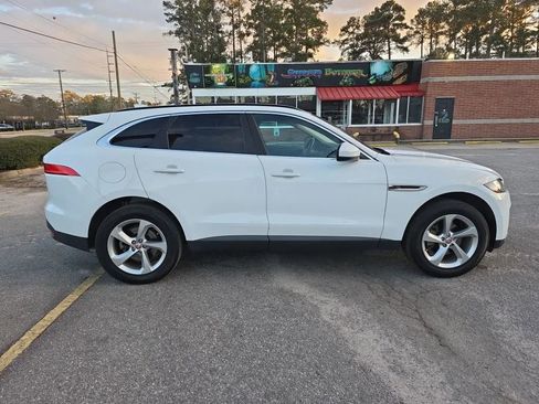 Used 2019 Jaguar F-PACE Premium image 7