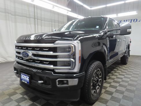 Used 2024 Ford F250 Platinum image 6