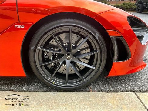 Used 2020 McLaren 720S Spider image 28