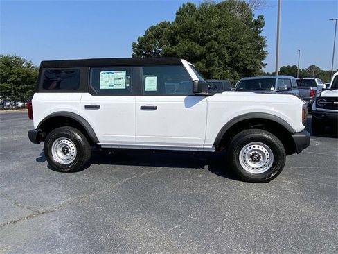 New 2025 Ford Bronco 4-Door image 22