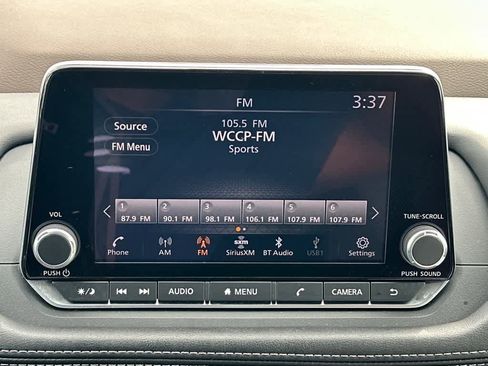 Used 2023 Nissan Rogue SV image 20