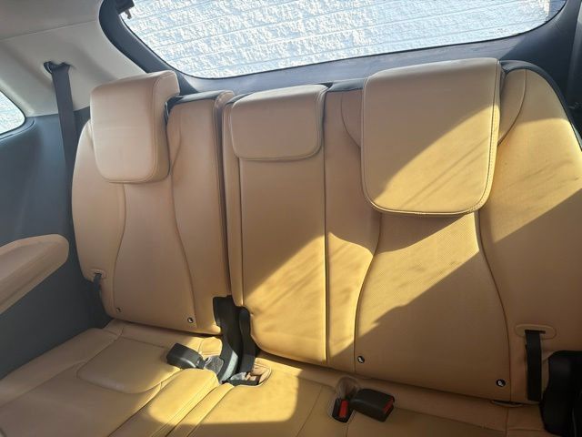 Used 2022 Kia Carnival EX FWD image 9