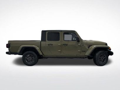 New 2025 Jeep Gladiator Sport