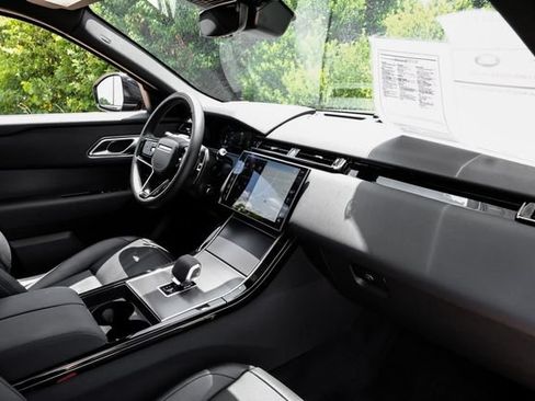 Used 2025 Land Rover Range Rover Velar Dynamic SE AWD/4WD image 19