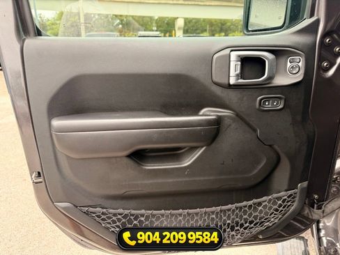 Used 2020 Jeep Wrangler Unlimited Rubicon AWD/4WD image 15