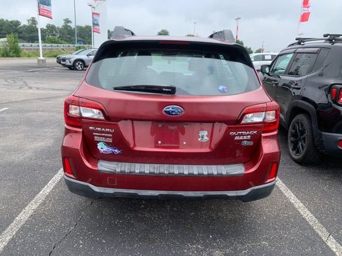 Used 2017 Subaru Outback 2.5i w/ Popular Package #2 AWD/4WD image 3