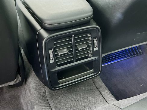 Used 2021 Porsche Taycan 4S image 23