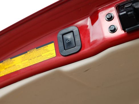 Used 2015 Toyota Venza XLE image 50