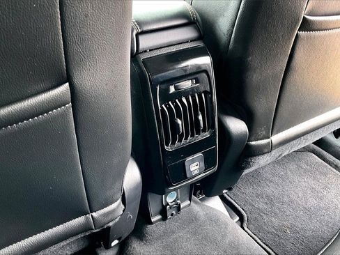 Used 2022 Jeep Compass Limited image 33