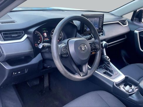 Used 2019 Toyota RAV4 LE FWD image 15