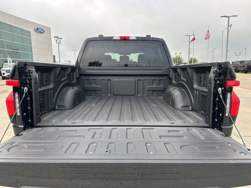 New 2025 Ford F150 Lightning Flash AWD/4WD image 31
