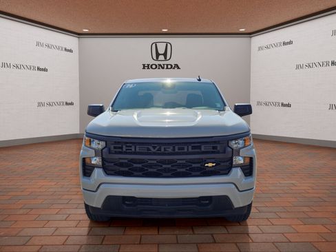 Used 2026 Chevrolet Silverado 1500 Custom AWD/4WD image 2