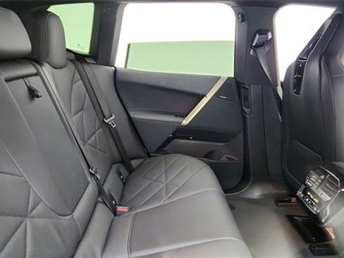 Used 2026 BMW iX xDrive45 image 24