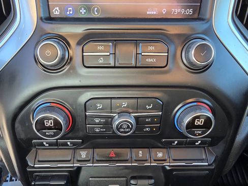 Used 2022 Chevrolet Silverado 2500 LT w/ Convenience Package image 20