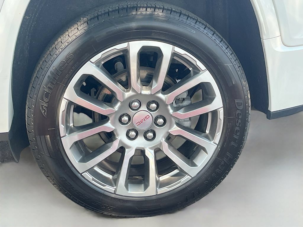 Used 2022 GMC Acadia Denali w/ Denali Technology Package AWD/4WD image 34