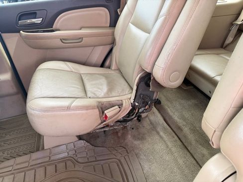 Used 2013 GMC Yukon Denali AWD/4WD image 25