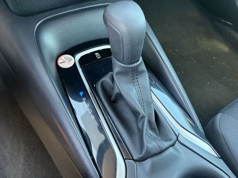 Used 2024 Toyota Corolla LE FWD image 19