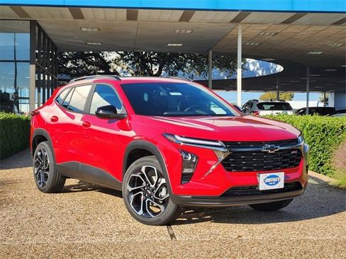 New 2026 Chevrolet Trax RS w/ Sunroof Package image 2