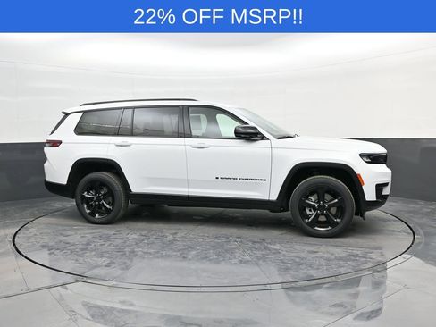 New 2025 Jeep Grand Cherokee L Altitude image 8