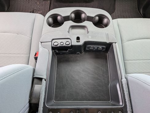 Used 2019 RAM 1500 Express image 29