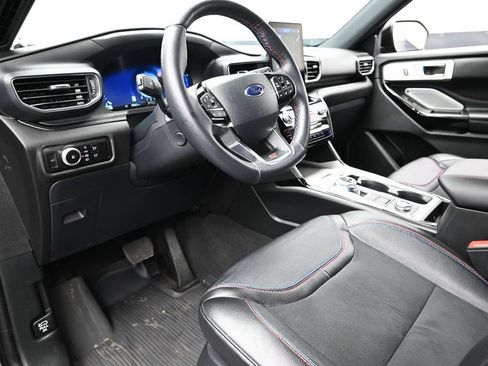 Used 2023 Ford Explorer ST w/ Equipment Group 401A AWD/4WD image 16
