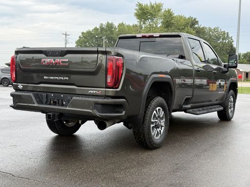 Used 2022 GMC Sierra 2500 AT4 w/ AT4 Preferred Package AWD/4WD image 8