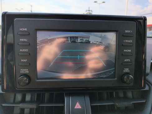 Used 2019 Toyota RAV4 LE w/ All Weather Liner Package AWD/4WD image 20