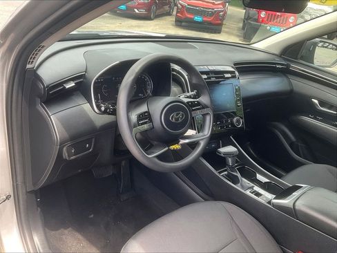 Used 2023 Hyundai Tucson SE AWD/4WD image 8