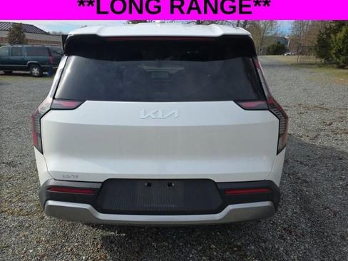 Used 2024 Kia EV9 Light Long Range image 10
