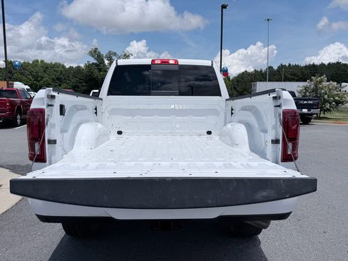 Used 2026 RAM 2500 Laramie AWD/4WD image 9