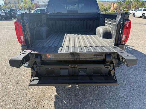 New 2026 GMC Sierra 1500 AT4X w/ LPO, Black Badging Package image 20
