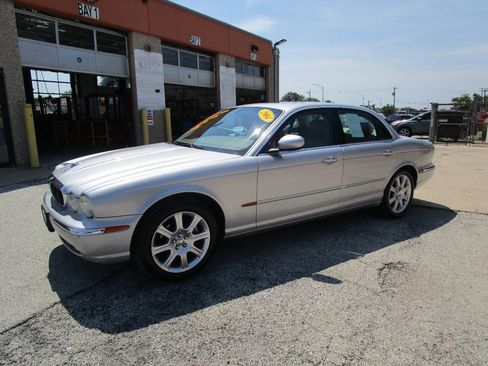 Used 2004 Jaguar XJ8 RWD image 7