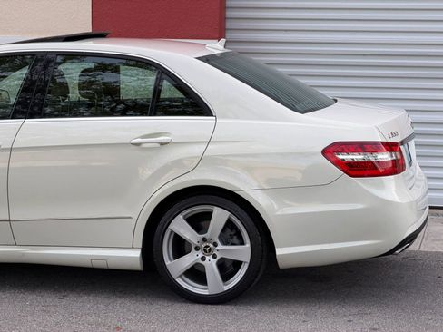 Used 2011 Mercedes-Benz E 350 Sedan image 40