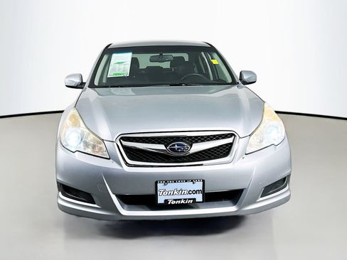 Used 2012 Subaru Legacy 2.5i Premium AWD/4WD image 2