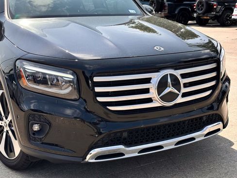 Used 2024 Mercedes-Benz GLB 250 image 2