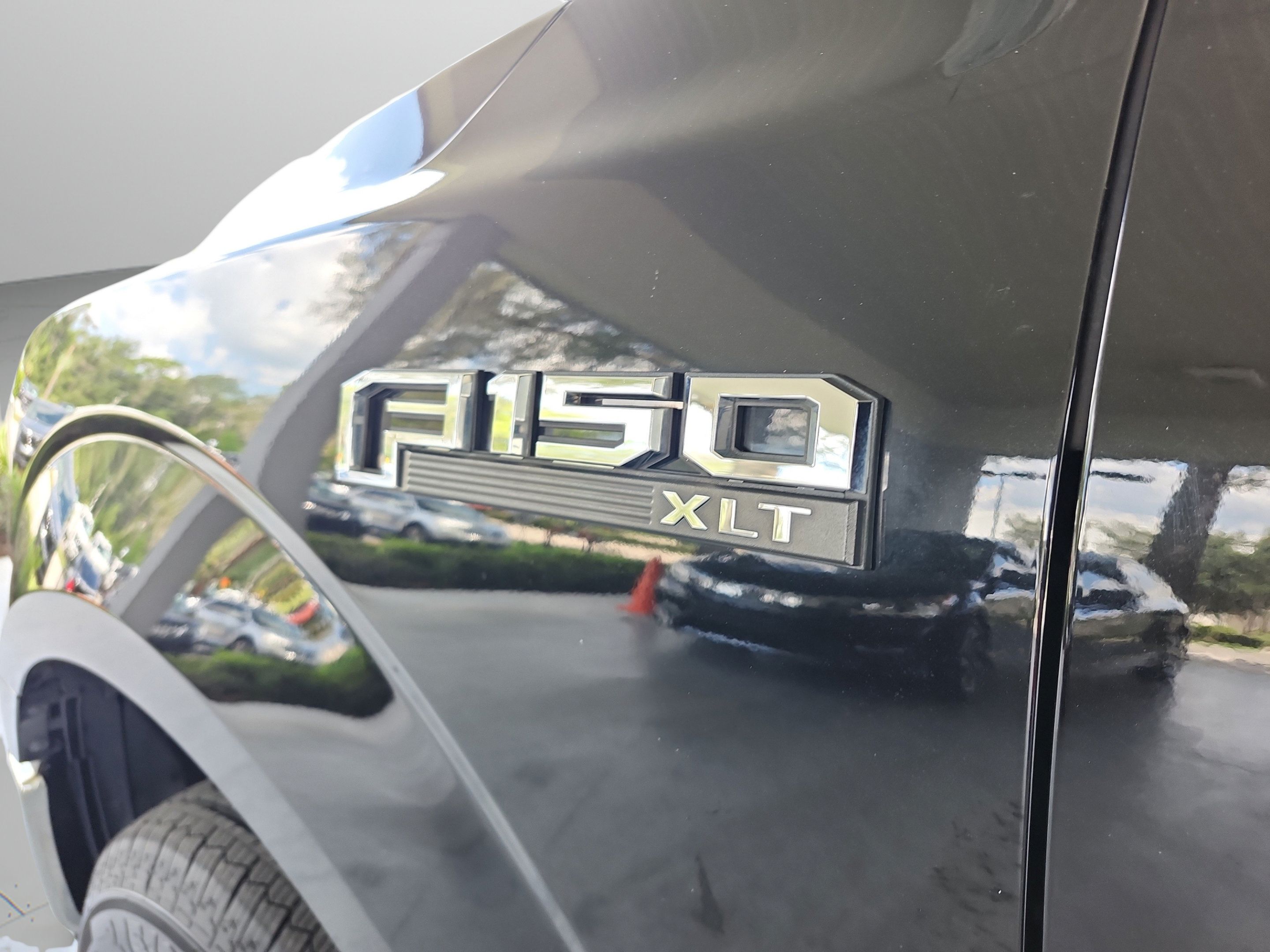 Used 2019 Ford F150 XLT w/ Heavy-Duty Payload Package AWD/4WD image 30