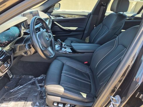 Certified 2023 BMW M550i xDrive AWD/4WD image 9