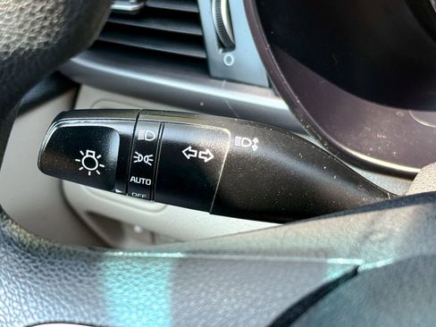 Used 2017 Kia Optima LX FWD image 26