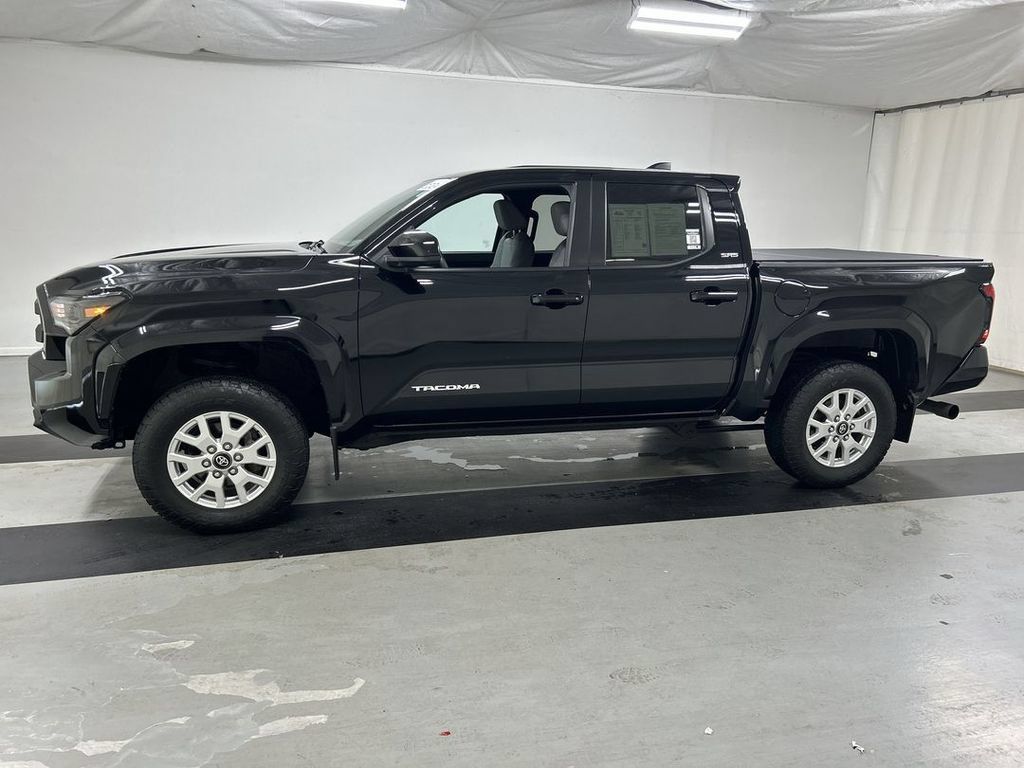 Used 2024 Toyota Tacoma SR5 AWD/4WD image 6
