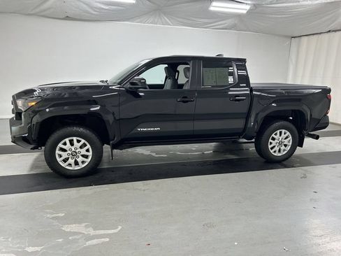 Used 2024 Toyota Tacoma SR5 AWD/4WD image 6