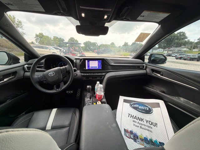 Used 2025 Toyota Camry SE w/ Convenience Package FWD image 12