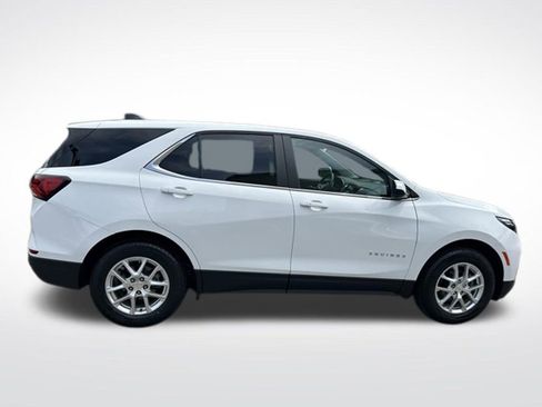 Used 2024 Chevrolet Equinox LT w/ LPO, Floor Liner Package FWD image 7
