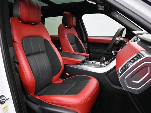 Used 2021 Land Rover Range Rover Sport HST image 27