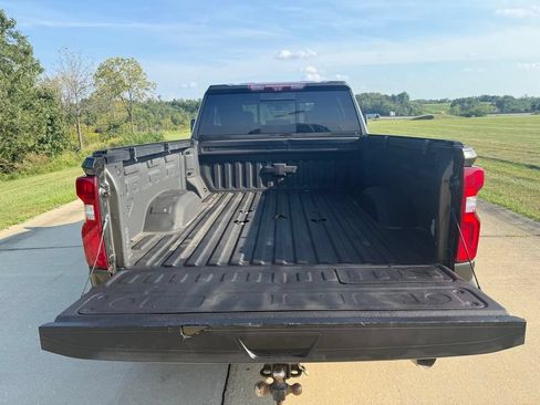 Used 2022 Chevrolet Silverado 2500 LTZ w/ LTZ Plus Package AWD/4WD image 8