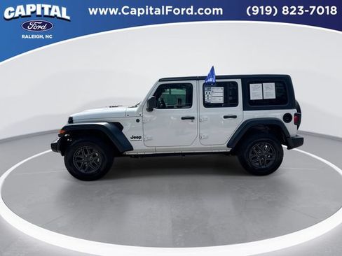 Used 2024 Jeep Wrangler Unlimited Sport AWD/4WD image 5
