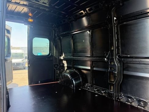 Used 2023 RAM ProMaster 2500 FWD image 12