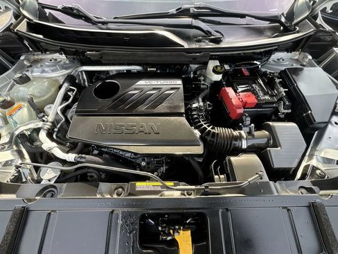Used 2023 Nissan Rogue SV image 24