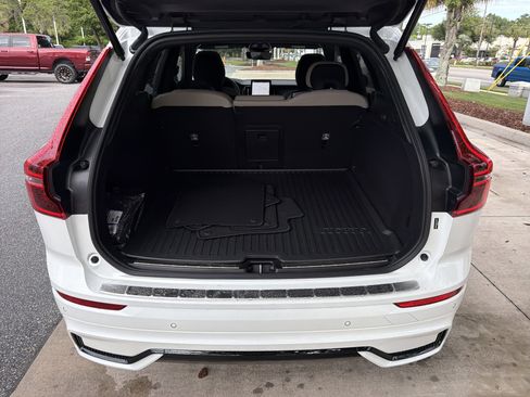 Certified 2026 Volvo XC60 B5 Plus w/ Protection Package Premier AWD/4WD image 34