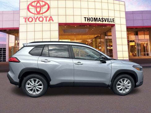 New 2025 Toyota Corolla Cross LE image 4